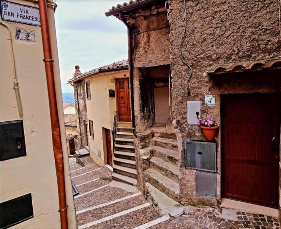 Il Sentiero Appartement Poggio Bustone Buitenkant foto